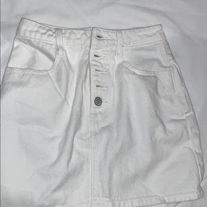 White denim skirt